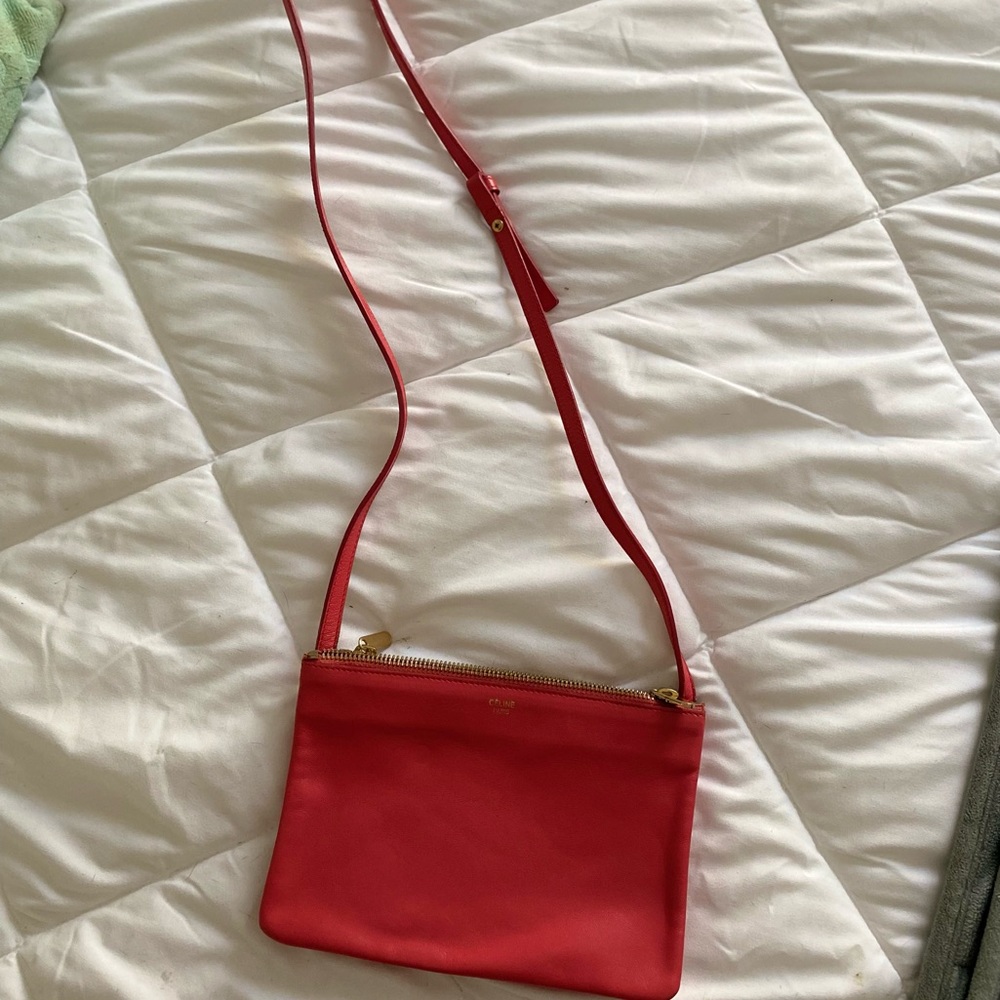 Celine Hot Pink medium trio crossbody - Picture 4 of 11